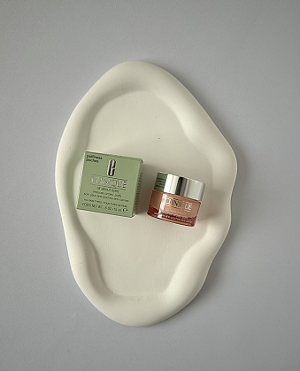 کرم دور چشم کلینیک all about eyes آل ابوت